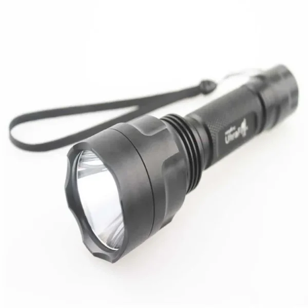 1 best flash light Ultra fire C8 CREE XP-L HI V3 1600lm