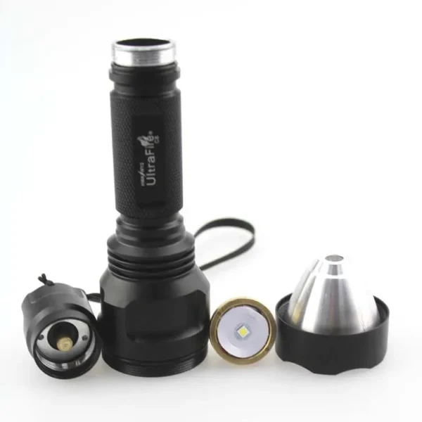 12 best flash light Ultra fire C8 CREE XP-L HI V3 1600lm