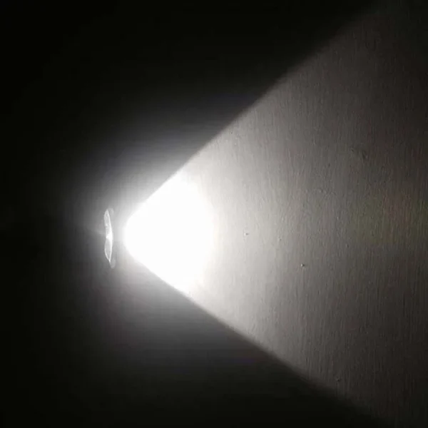 19 best flash light Ultra fire C8 CREE XP-L HI V3 1600lm