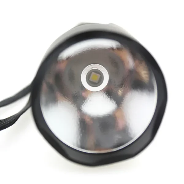 6-2 torch lights Ultra fire C8 CREE XP-L HI V3 1600lm 10x7135 Driver