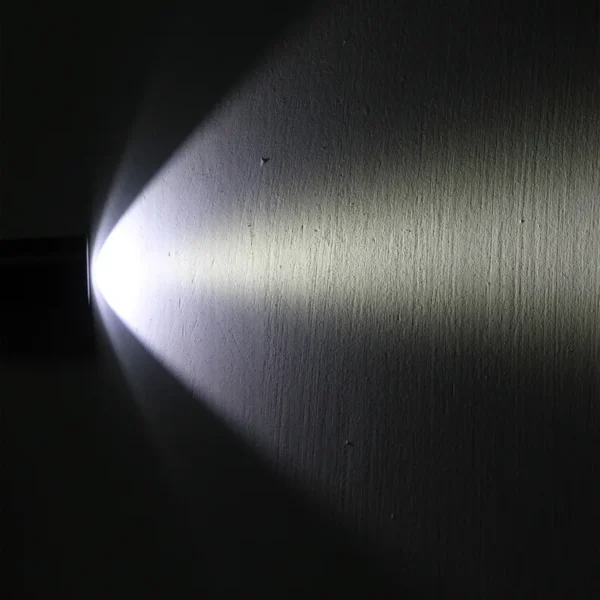 IMG_2073 flashlight edc Ultra Fire C3 CREE XPG2 600 Lumens