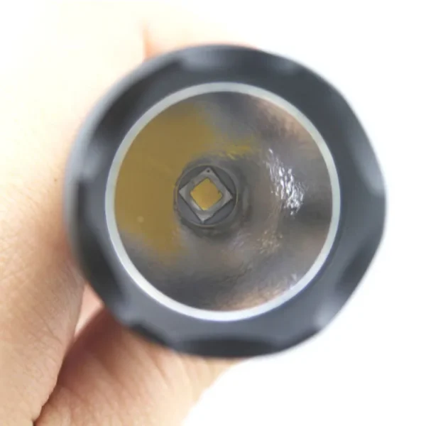 IMG_5870 rechargeable flashlight Ultra Fire 502B CREE XM-L2 3500K Warm White