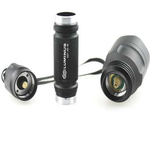 most powerful flashlight Manta Ray C8 LUMINUS SST-40-W 1650lm