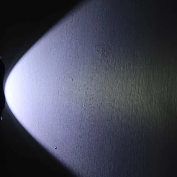 most powerful flashlight Manta Ray C8 LUMINUS SST-40-W 1650lm