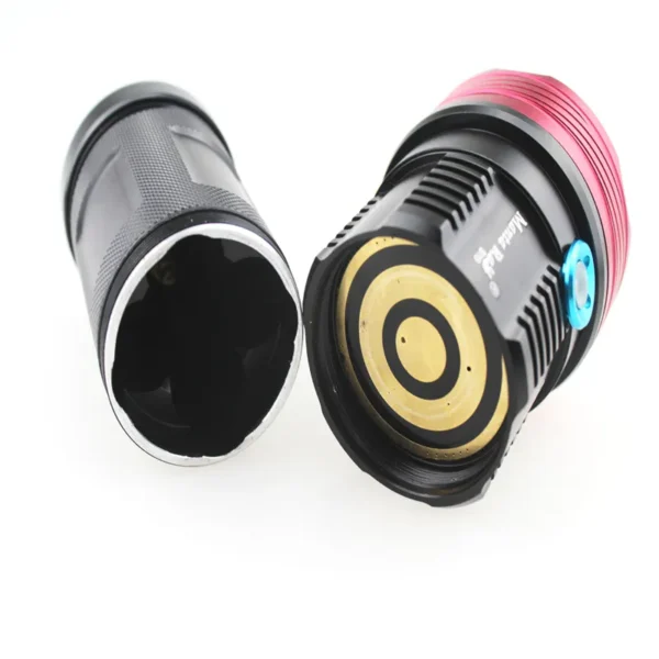 8 rechargeable flashlight Manta Ray S10 10xCREE XML 10000lm