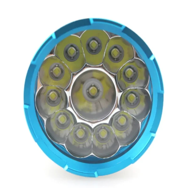 IMG_2666 led flashlight Manta Ray G12 12xCREE XML 12000lm