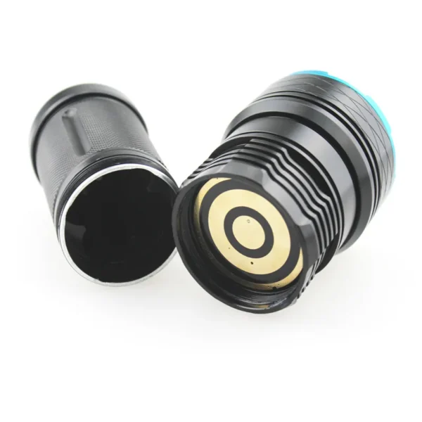 IMG_2669 led flashlight Manta Ray G12 12xCREE XML 12000lm