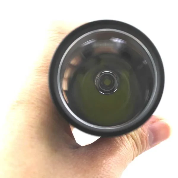 IMG_4685 flash lights Manta Ray C8.2 LUMINUS SST-40-W 1650lm