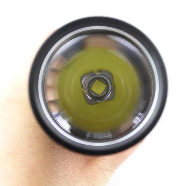 powerful flashlight Manta Ray C8.2 18W CREE XH-P 50.2 2654lm