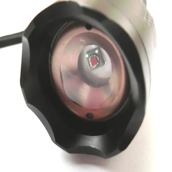 red flash light Ultra Fire A100 CREE Q5 Red Light Zooming