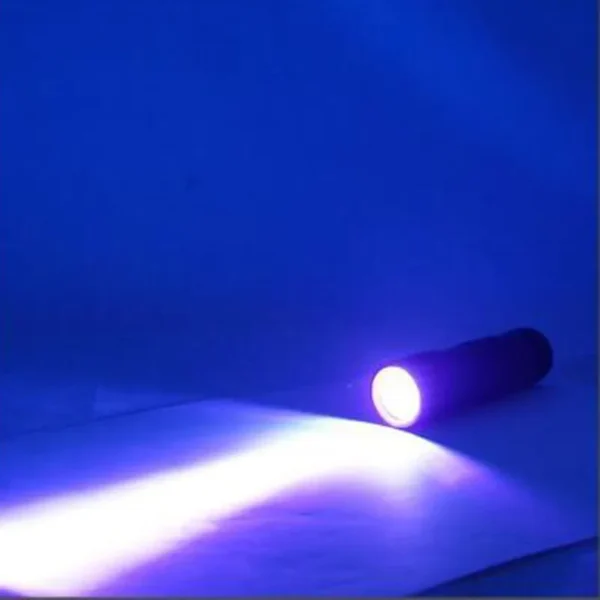 handheld uv light 12x395nm UV LED Flashlight