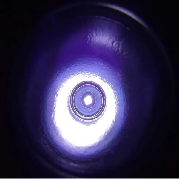 18 365nm uv flashlight